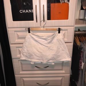 Lululemon pace rival skit